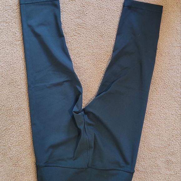 Lululemon Capris Leggings - Picture 3 of 3